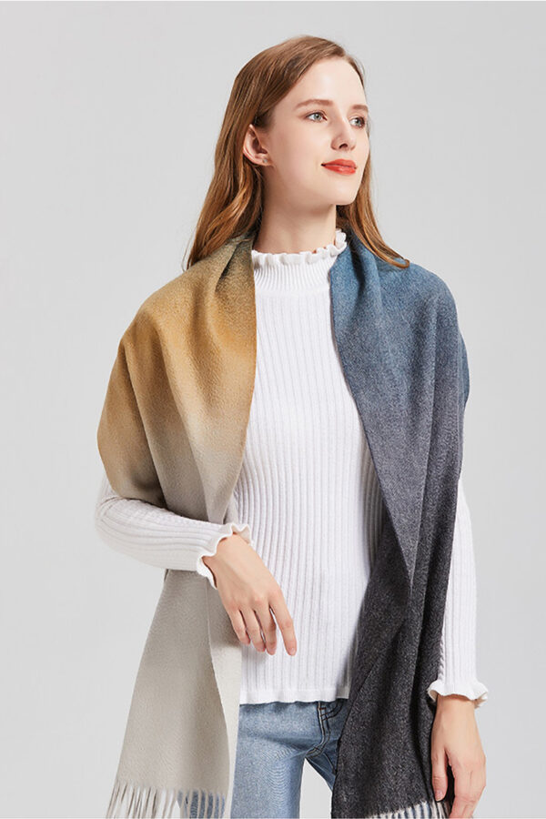 Stylish Gradient Shawl – Soft Cashmere Wrap in Ombre Blue to Beige