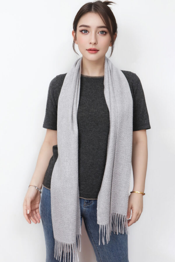 Light Gray Cashmere Scarf Luxury Fashionable and Warm Accessory 3