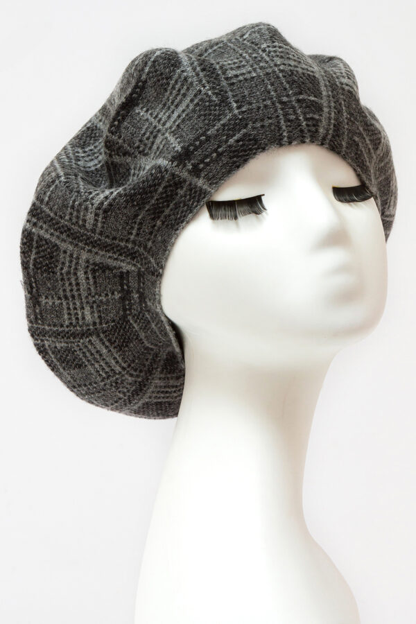 Gray Cashmere Beret Stylish and Warm Winter Accessory 4